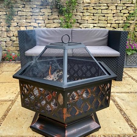 2 Bedroom Cottage Chipping Campden تْشيبينْغْ كامبدين المظهر الخارجي الصورة