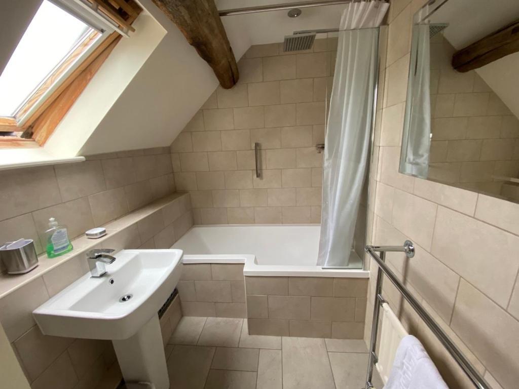 2 Bedroom Cottage Chipping Campden تْشيبينْغْ كامبدين المظهر الخارجي الصورة